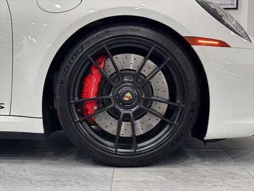 2024 Porsche 911 Carrera GTS