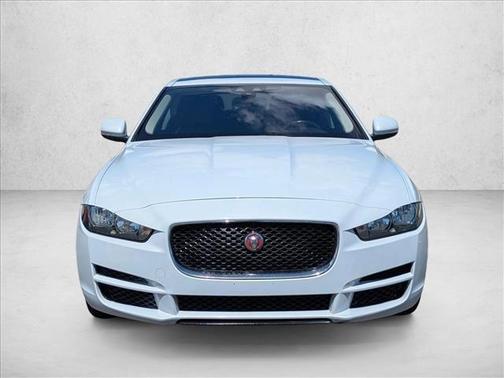 Fuji White 2018 Jaguar XE 25t Premium