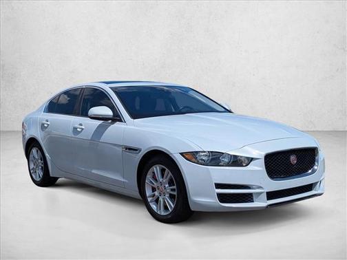 Fuji White 2018 Jaguar XE 25t Premium