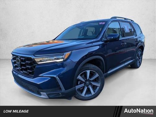 2025 Honda Pilot Touring 8-Passenger