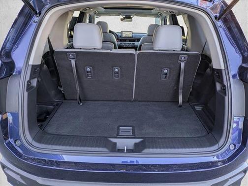 2025 Honda Pilot Touring 8-Passenger