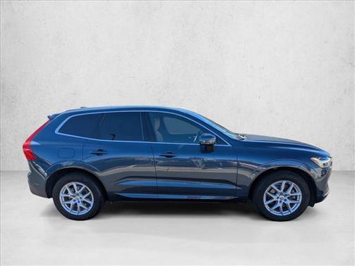 2019 Volvo XC60 T5 Momentum