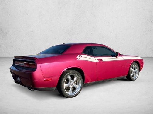 Furious Fuchsia Pearl 2010 Dodge Challenger R/T