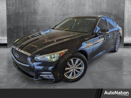 2016 INFINITI Q50 Base
