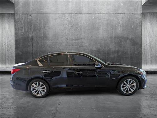 2016 INFINITI Q50 Base