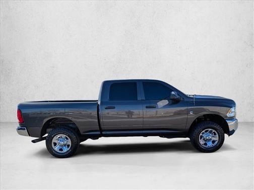 2017 RAM 2500 Tradesman Crew Cab 4x4 6'4' Box