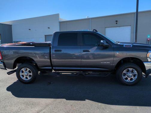 2022 RAM 2500 Big Horn Crew Cab 4x4 6'4' Box