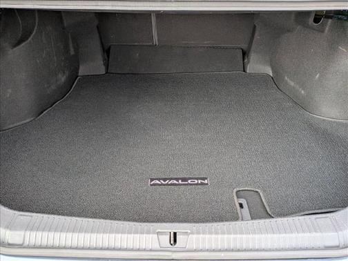 Harbor Gray Metallic 2019 Toyota Avalon Limited