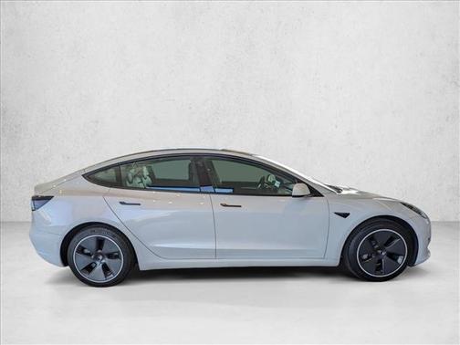 2022 Tesla Model 3 Standard Range