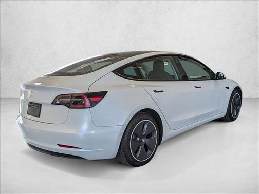 2022 Tesla Model 3 Standard Range