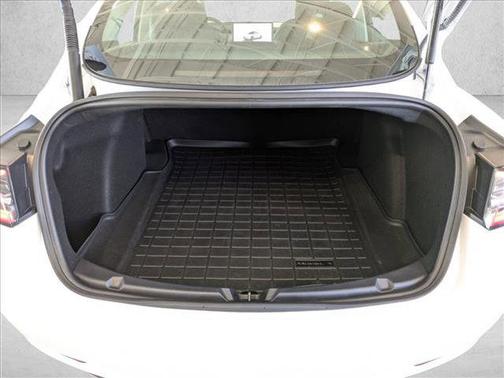2022 Tesla Model 3 Standard Range