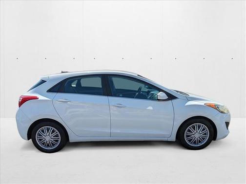 2016 Hyundai Elantra GT Base