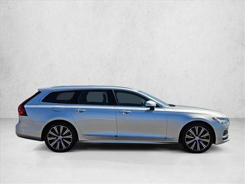 2021 Volvo V90 T6 Inscription