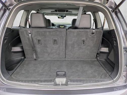 2020 Honda Pilot Touring 8-Passenger