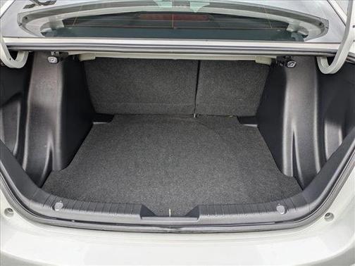 2019 Toyota Yaris Sedan LE