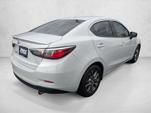 2019 Toyota Yaris Sedan LE