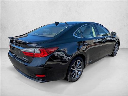 2016 Lexus ES 300h Base