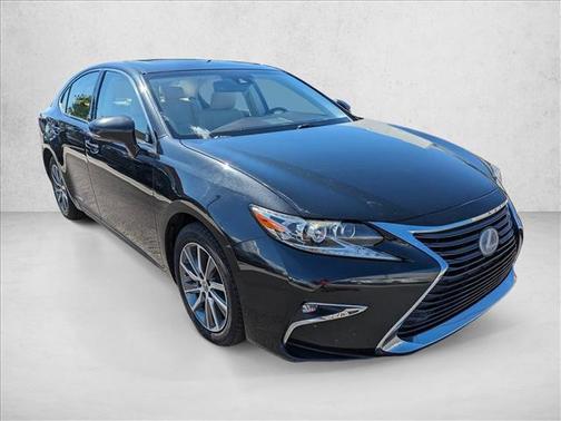 2016 Lexus ES 300h Base