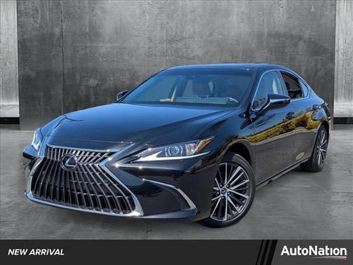 2025 Lexus ES 300h Base
