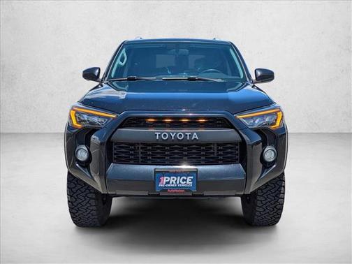 Midnight Black Metallic 2016 Toyota 4Runner SR5