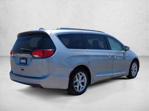 Billet Silver Metallic Clearcoat 2019 Chrysler Pacifica Limited