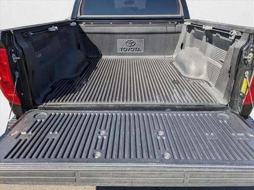 2014 Toyota Tundra SR5