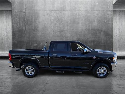 2022 RAM 2500 Laramie Crew Cab 4x4 6'4' Box
