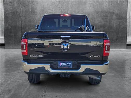 2022 RAM 2500 Laramie Crew Cab 4x4 6'4' Box
