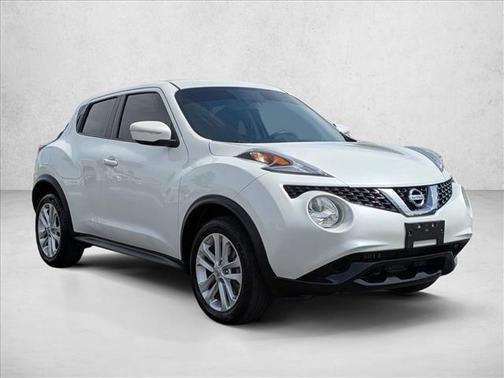 White Pearl 2016 Nissan Juke S
