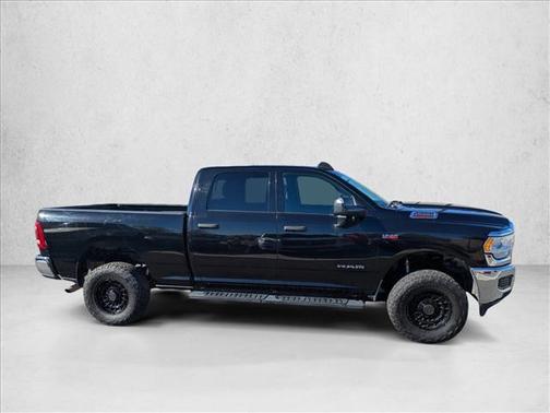 2021 RAM 2500 Tradesman Crew Cab 4x4 6'4' Box