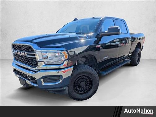 2021 RAM 2500 Tradesman Crew Cab 4x4 6'4' Box