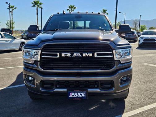 2020 RAM 3500 Big Horn Crew Cab 4x4 8' Box