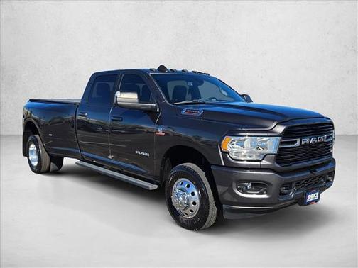 Granite Crystal Metallic Clearcoat 2020 RAM 3500 Big Horn Crew Cab 4x4 8' Box
