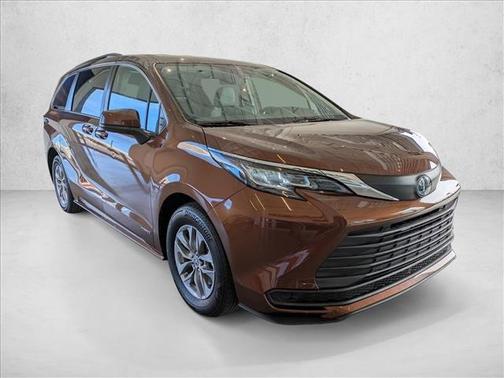 2021 Toyota Sienna LE