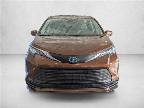 2021 Toyota Sienna LE