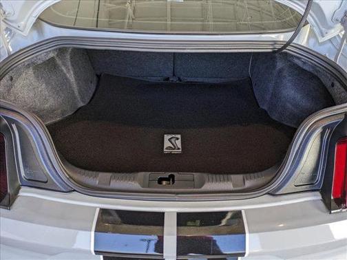 2016 Ford Shelby GT350 Base