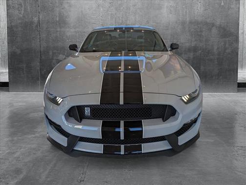 2016 Ford Shelby GT350 Base