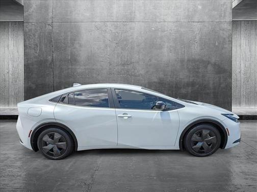 2023 Toyota Prius Prime SE