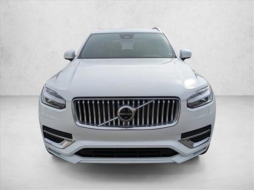 2023 Volvo XC90 B6 Plus 7-Seater