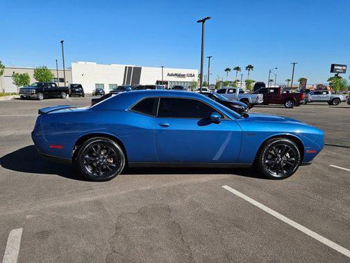 Frostbite 2022 Dodge Challenger SXT