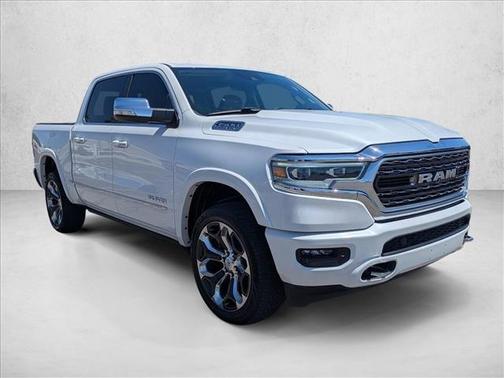 Ivory White Tri-Coat Pearlcoat 2021 RAM 1500 Limited
