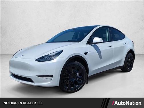 Pearl White Multi-Coat 2022 Tesla Model Y Long Range Dual Motor All-Wheel Drive