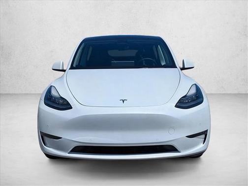 Pearl White Multi-Coat 2022 Tesla Model Y Long Range Dual Motor All-Wheel Drive