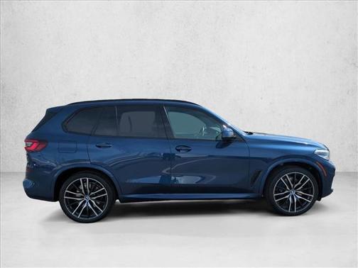 2021 BMW X5 M50i