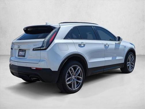 Crystal White Tricoat 2019 Cadillac XT4 Sport