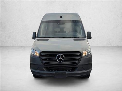 2022 Mercedes-Benz Sprinter 2500 Standard Roof