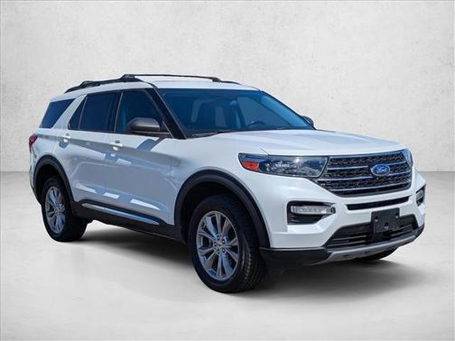 Star White Metallic Tri-Coat 2020 Ford Explorer XLT