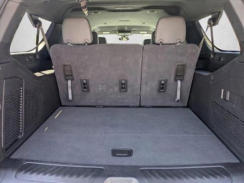 Summit White 2025 Chevrolet Suburban LT