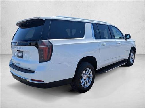 Summit White 2025 Chevrolet Suburban LT