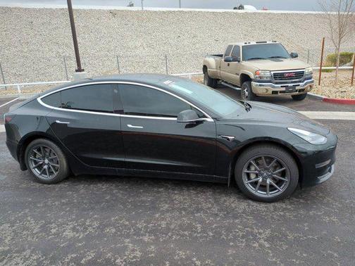 2019 Tesla Model 3 Mid Range